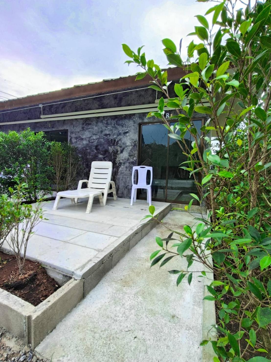 Khaosok Farmstay Khao Sok National Park Екстериор снимка